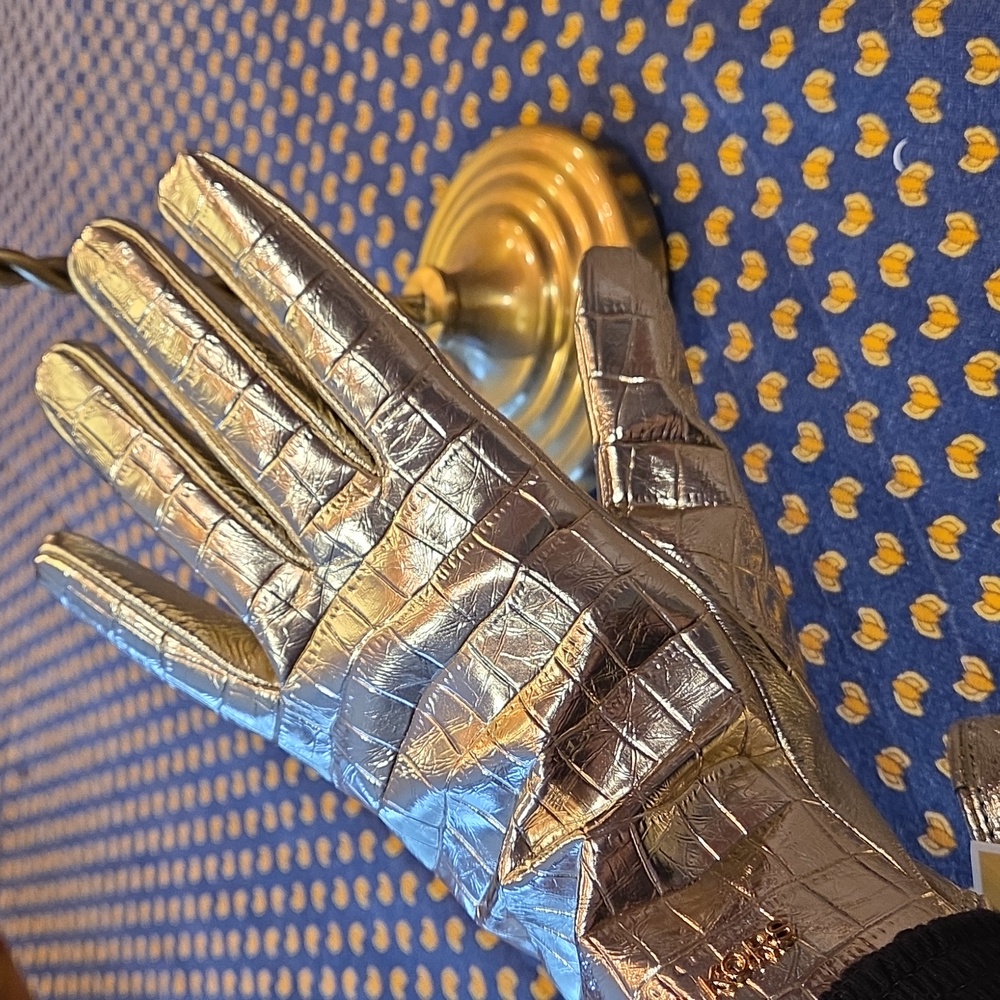 MK Metallic Leather Gloves - Picture 3 of 6